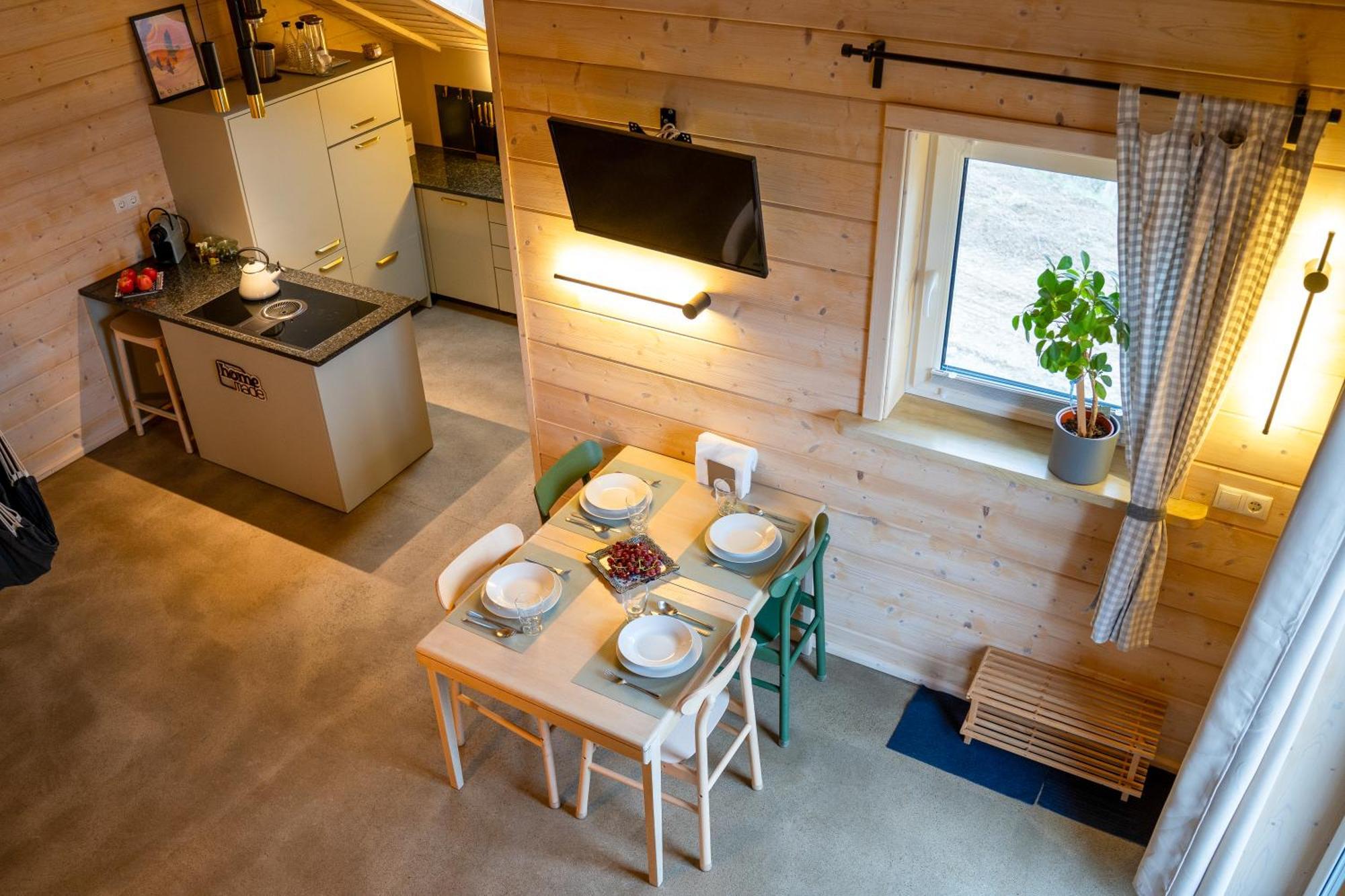 Apartment Homemade *